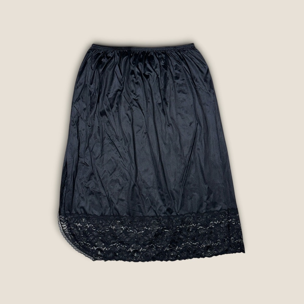 Vanity Fair Black Half Slip Lace Trim Style 11-752 Vintage L 26 Inch Length